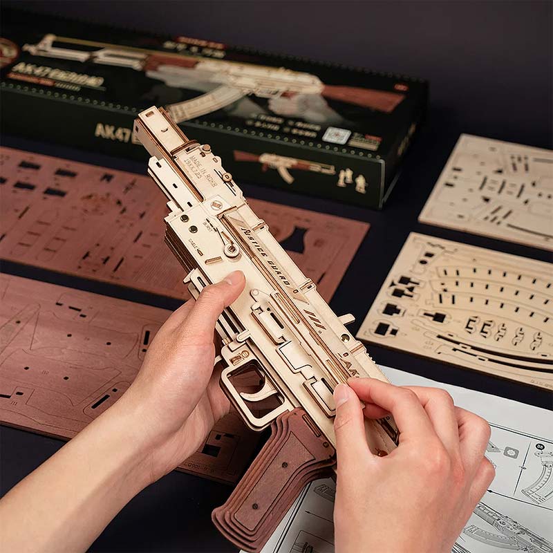 AK-47-LQ901-Robotime--Armable-Puzzles-3D-GBPColecciones-4