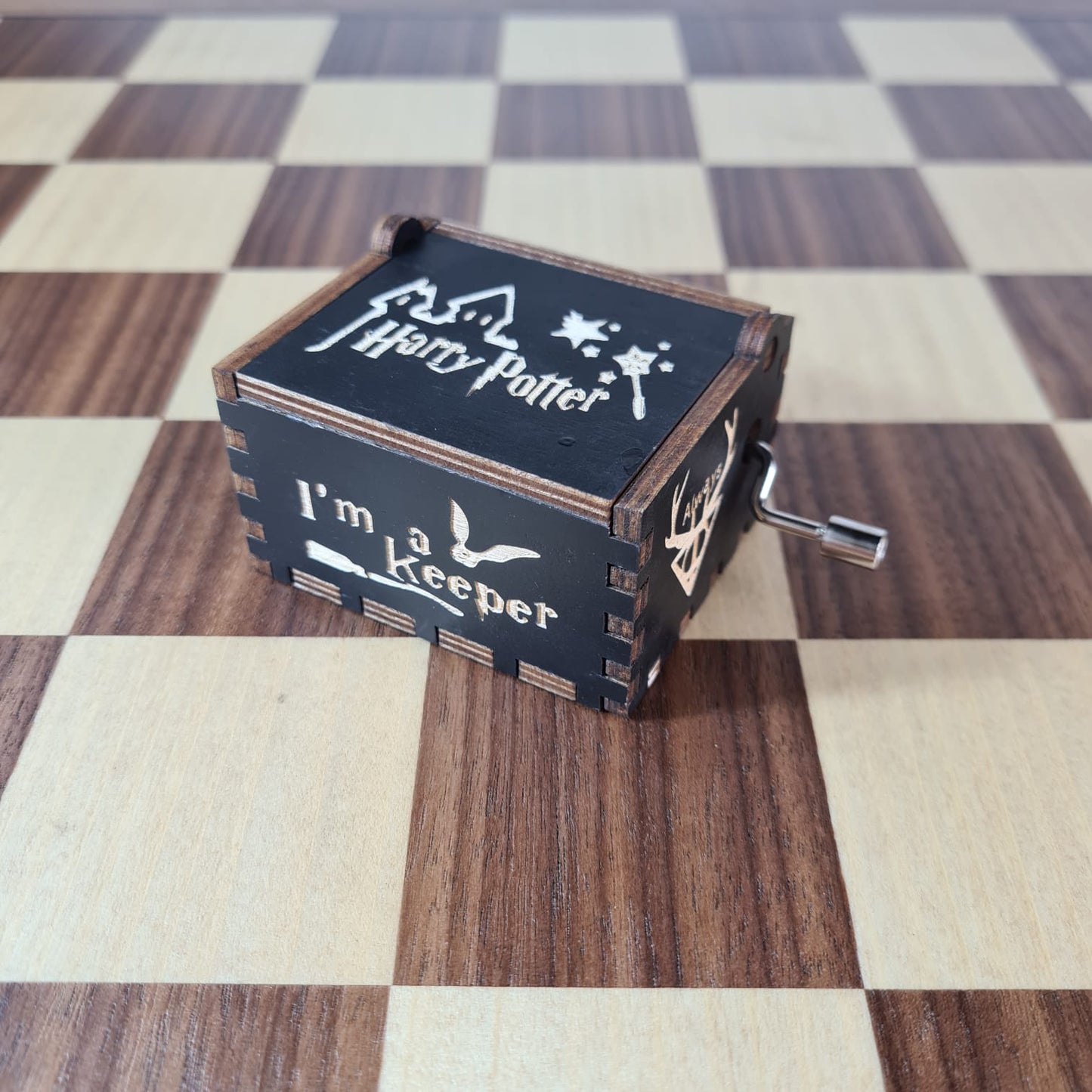 Caja-Musical-Harry-Potter-Harry-Ron-y-Hermione-Costado Derecho