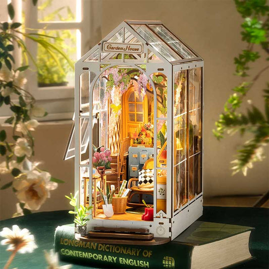 Separador de Libros Garden House – Puzzle 3D de Madera con Luces | Robotime Rolife