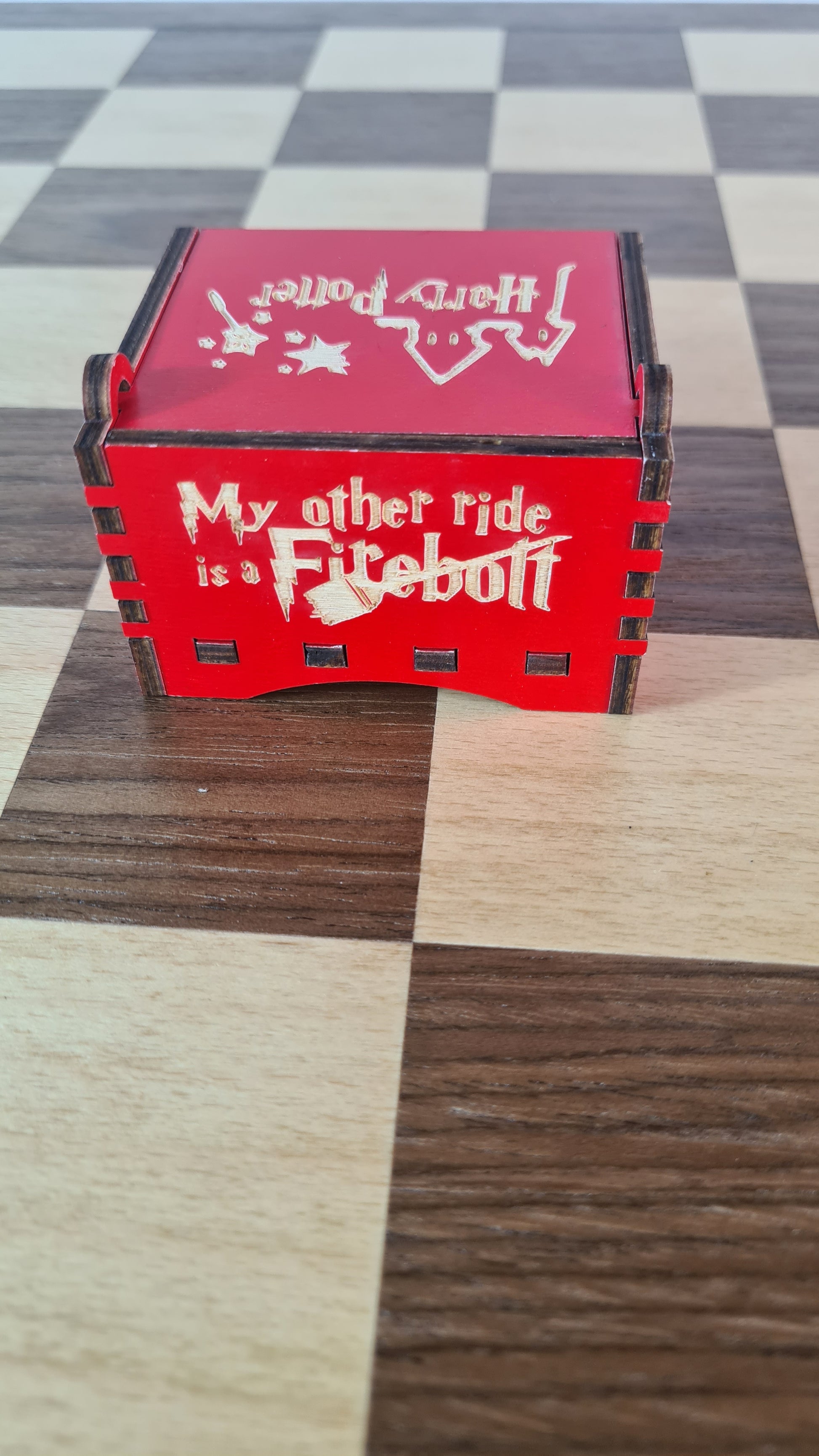 Caja-Musical-Anden-Red-Harry-Potter-GBP-Colecciones-Detalle Cerrada