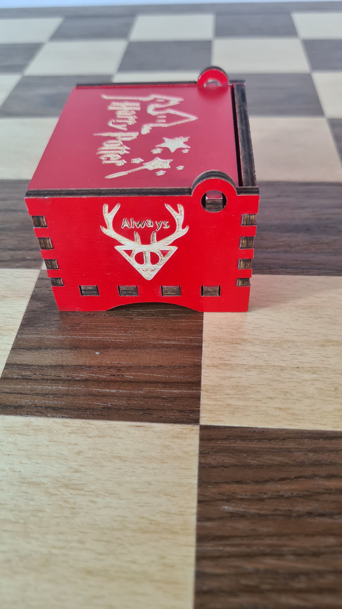 Caja-Musical-Anden-Red-Harry-Potter-GBP-Colecciones-Detalle Costado Derecho