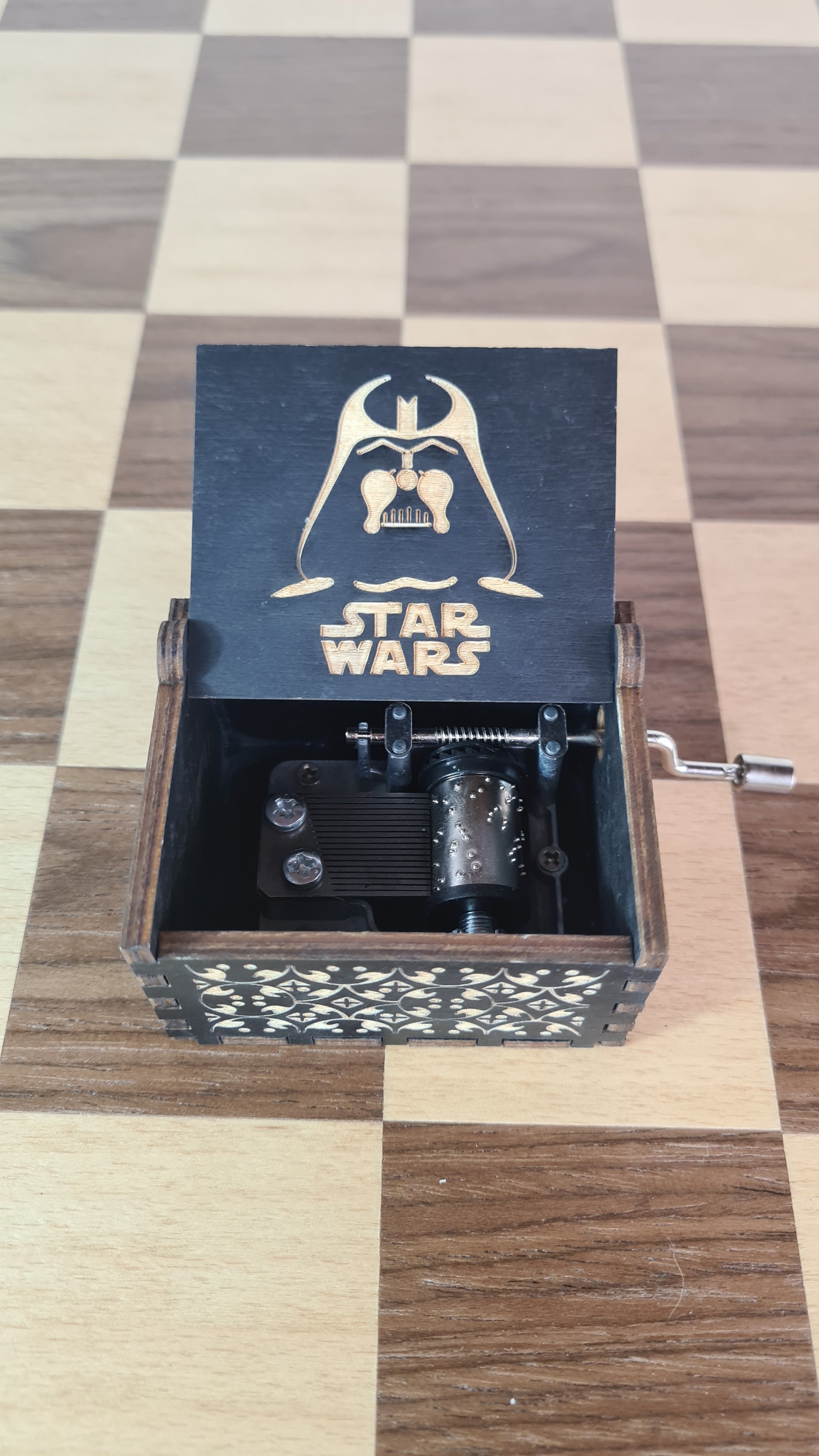 Caja-Musical-Star-Wars-Darth-Vader-GBP-Colecciones Portada